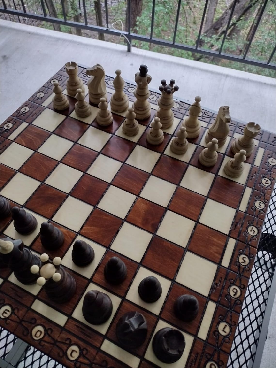Wegiel Wooden Chess Set Review: A Screen-Free Family Win?