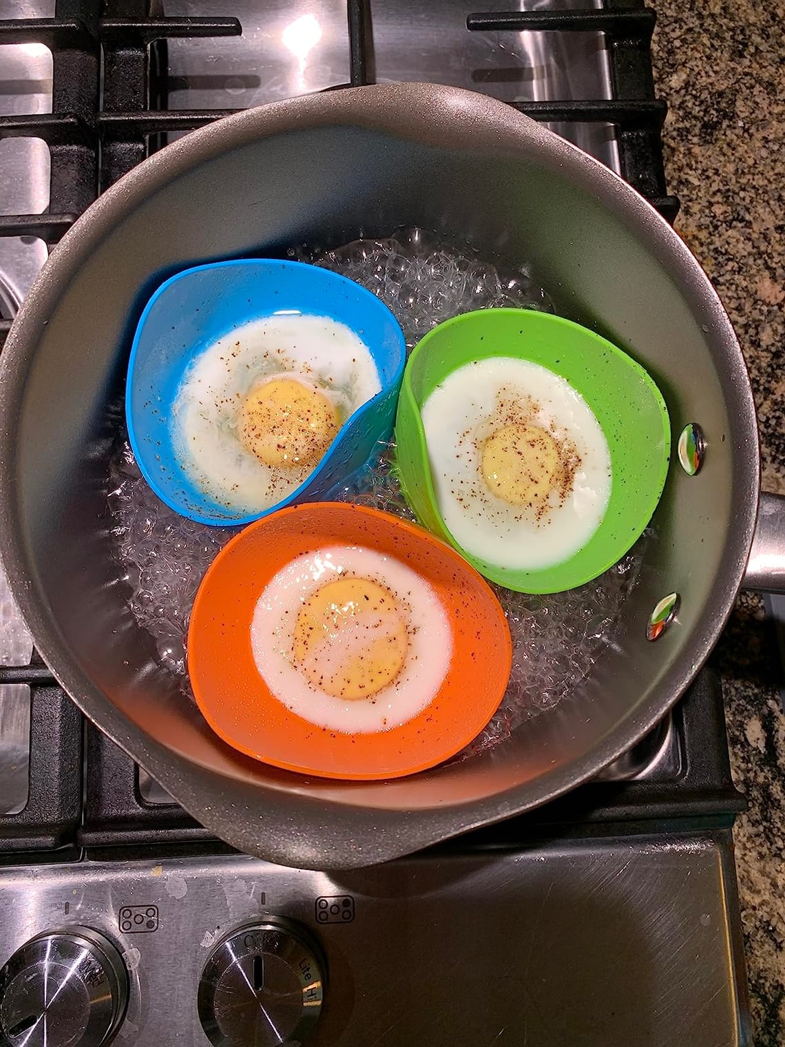 YomiFamily Egg Poacher Review: Weekday Brunch Solved?