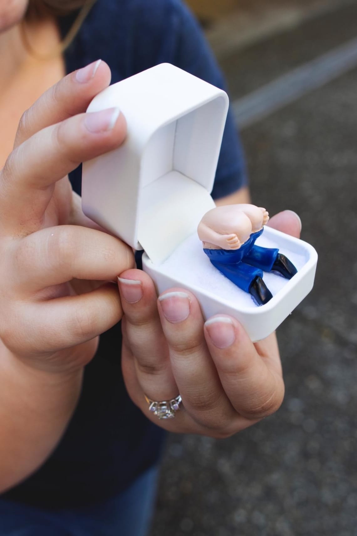 The Moon Ring Review: Funniest Gag Gift of 2025?