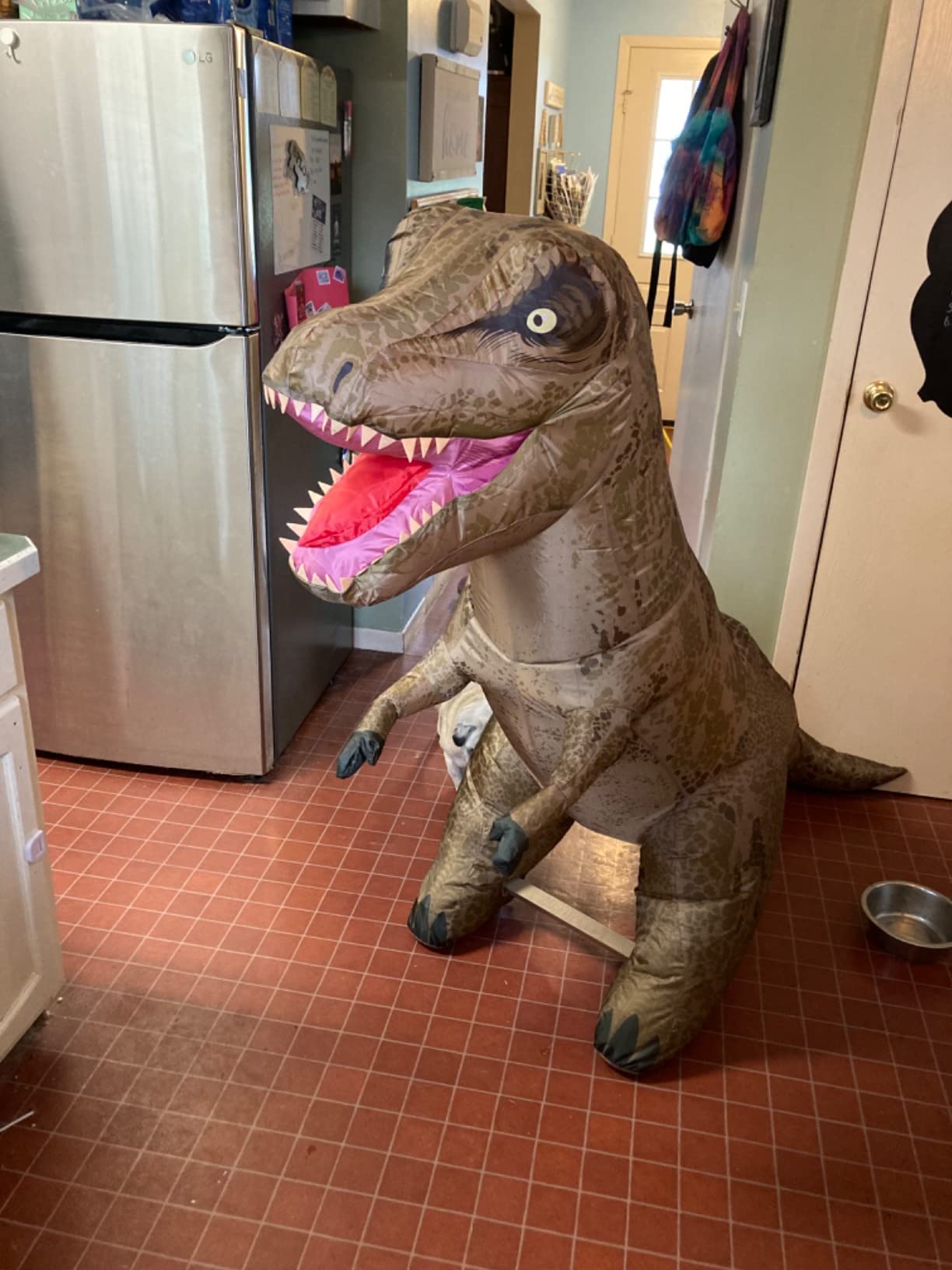 Is the Giant RC T-Rex an Epic Toy or Just Hot Air?