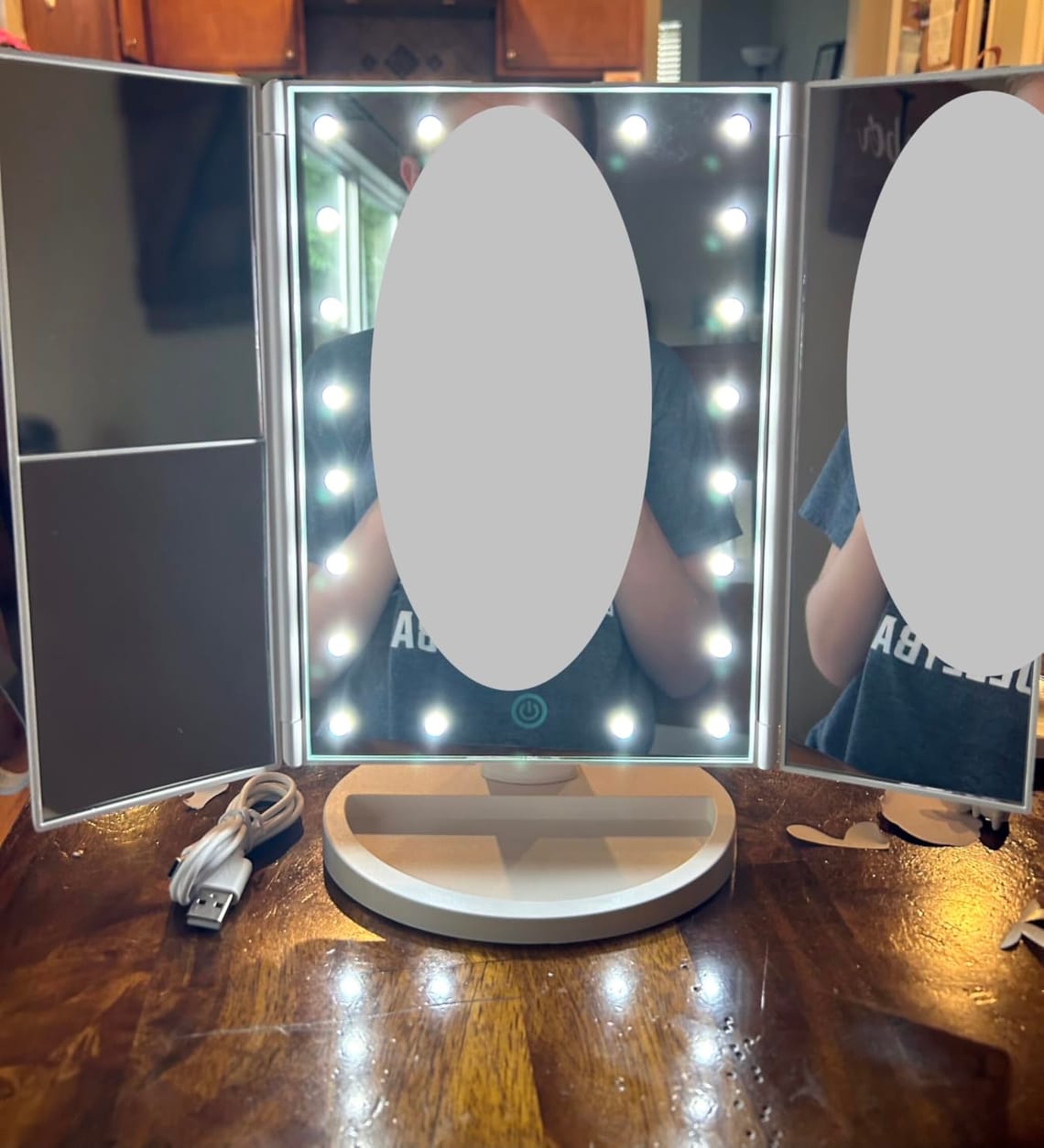HUONUL Makeup Mirror Review: My Quest for a Teen-Approved Gift