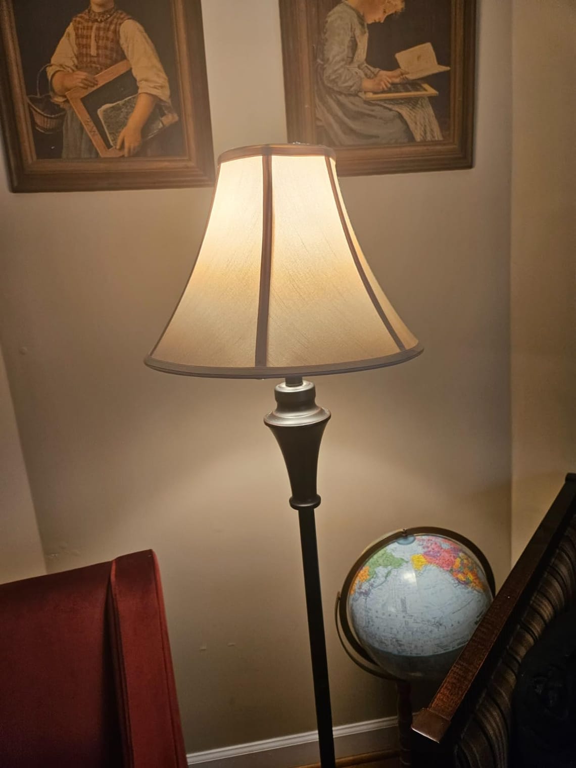 Bring an Old Lamp Back to Life? DiCUNO Socket Review